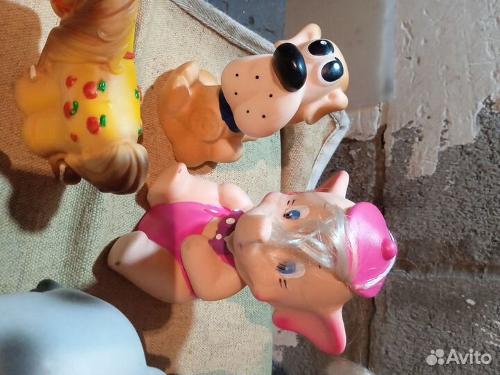 Игрушки резиновые