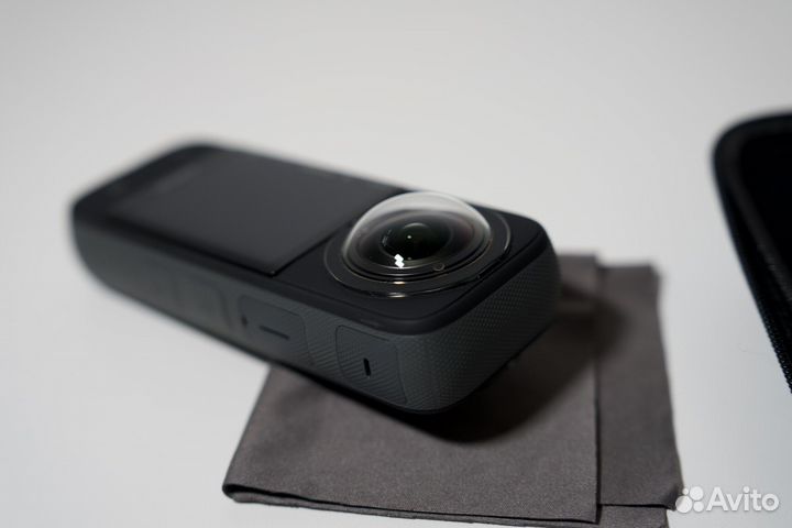 Insta360 one x3