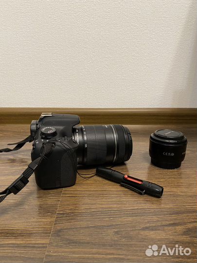 Зеркальный фотоаппарат Canon 1200D