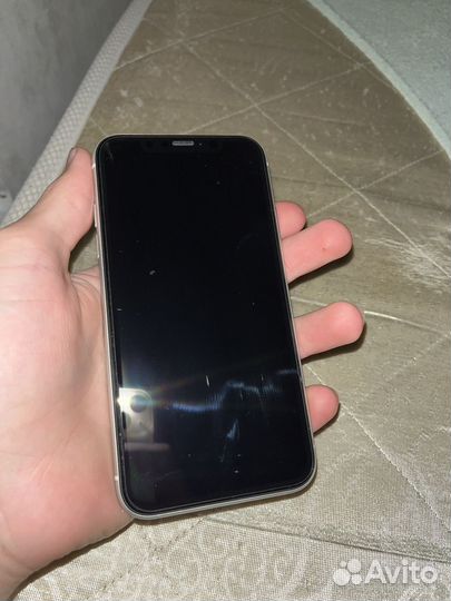 Телефон iPhone хр