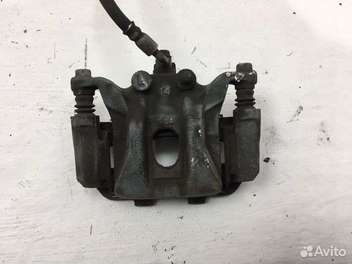 Суппорт задний левый Infinity Qx80 Z62 2015