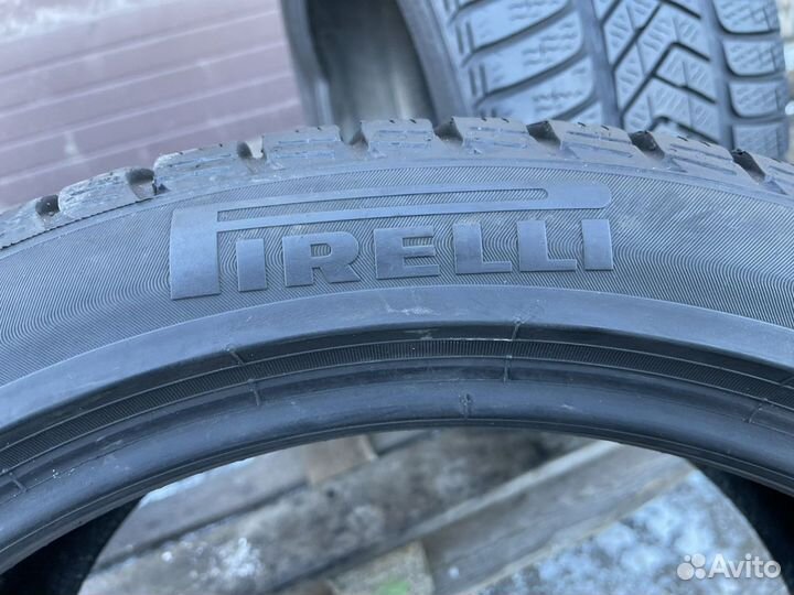 Pirelli Winter Sottozero 3 245/40 R18