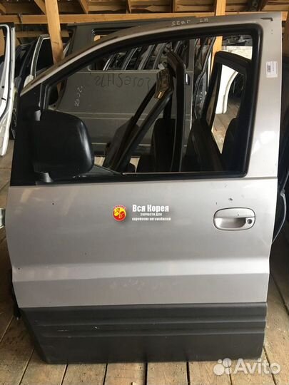 Дверь передняя LH белая Hyundai Starex (Старекс)