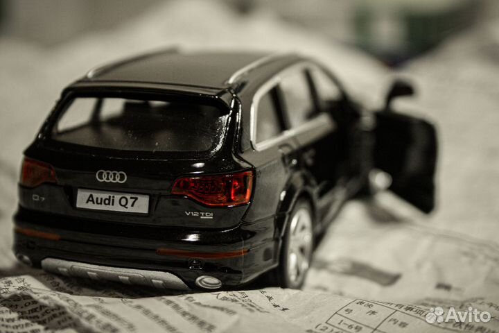 Модель машины Audi q7