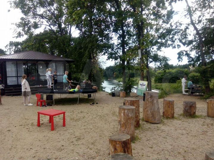 Дом 180 м² на участке 5 сот.