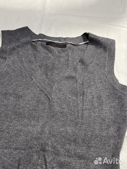 Безрукавка женская серая