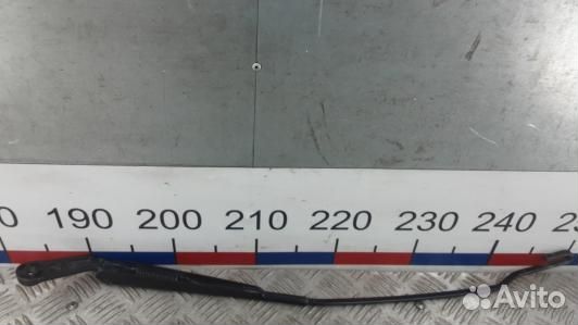 Щеткодержатель лобового стекла volkswagen golf 4