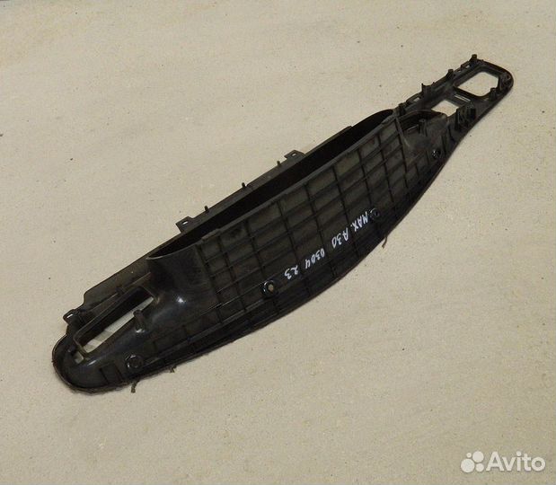 Обшивка панели приборов Nissan Maxima J30