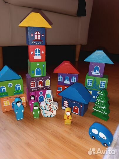 Деревянный конструктор томик