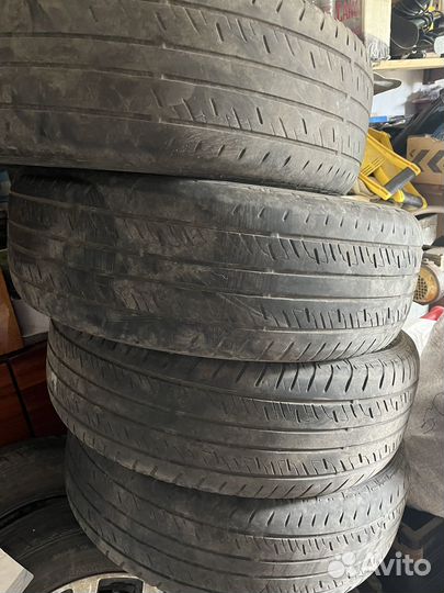 Dunlop Grandtrek PT2 215/60 R16