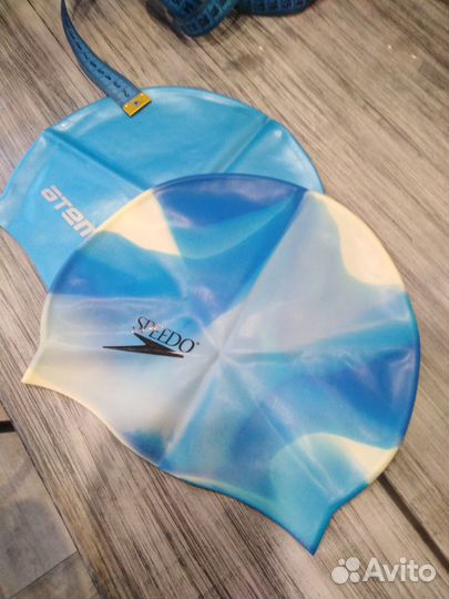 Шапочки, очки для плавания пакетом