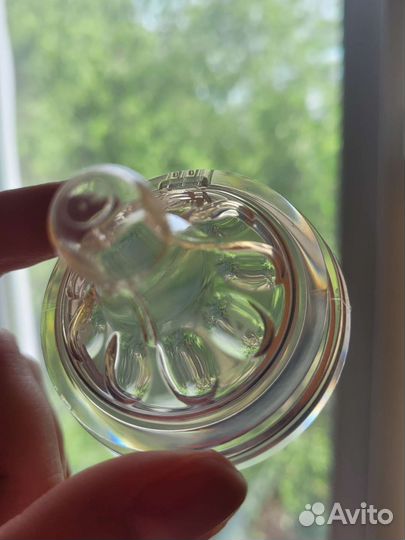 Бутылочка Avent Natural и 2 соски Avent Natural