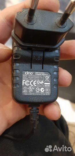 Зарядные устройства для приставки, роутера, кпк