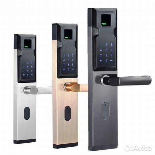 Трехконтурная металлическая дверь