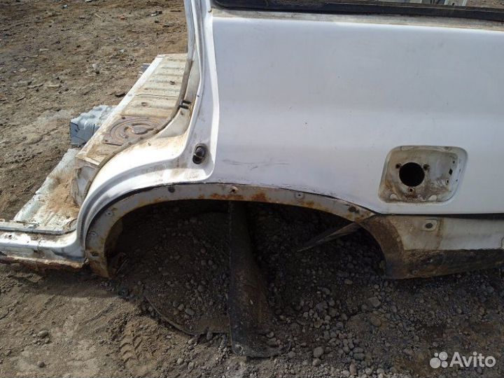 Крыло заднее левое Ssangyong Musso FJ 3.2 1997