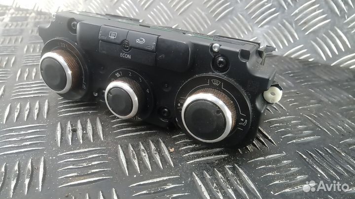 Блок управления печки и климат-контроля volkswagen jetta 5 2006