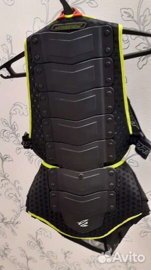 Защита спины L