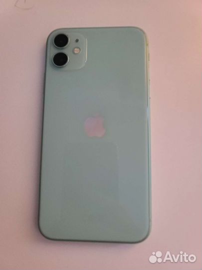 Телефон iPhone 11
