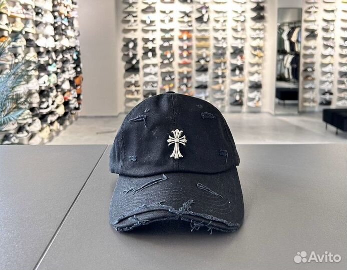 Бейсболка Chrome hearts в ТЦ Мега Молл