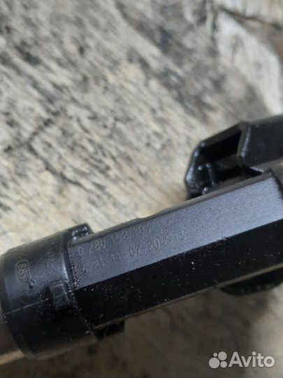 Форсунка Mazda 6 хэтчбэк 5 дв. 2.0 LF17 2008