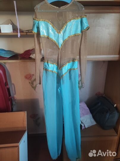 Костюм для фигурного катания