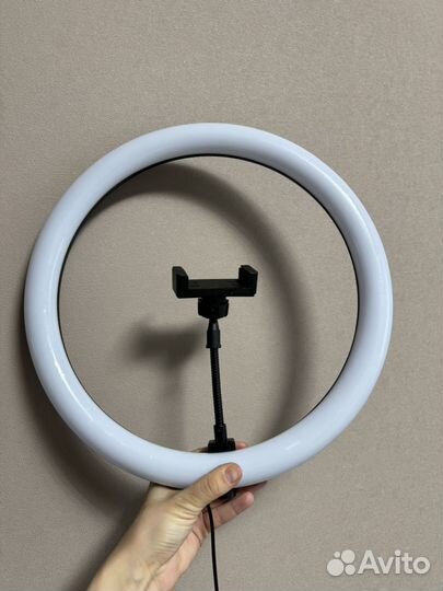 Кольцевая лампа со штативом