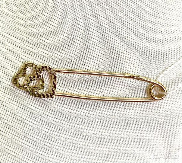 Золотая брошь