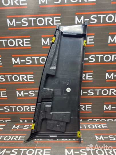 Обшивка стойки левая Mercedes-Benz C-Class W203