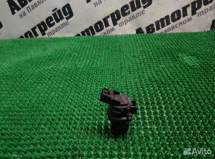 Мотор бачка омывателя Mazda Axela BK3P