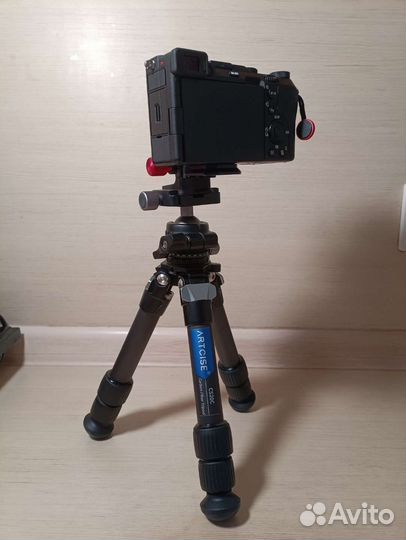 Штативная лапа для камеры Sony