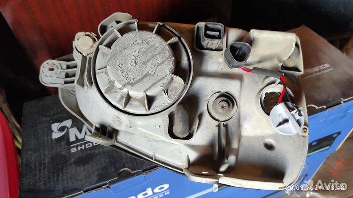 Фара левая Hyundai Santa fe