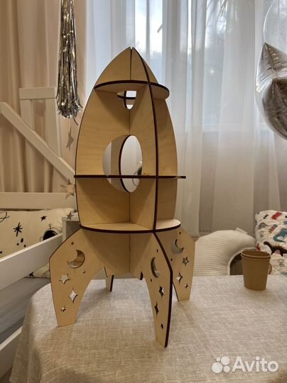 Ракета подставка полка
