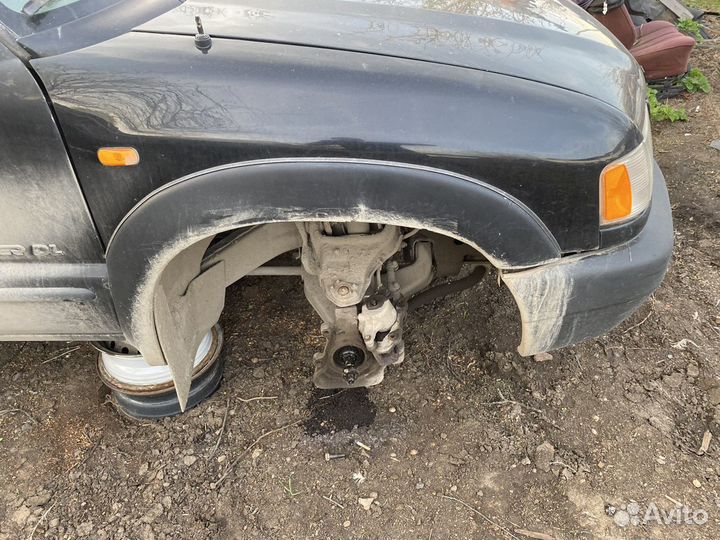 Переднее правое крыло chevrolet blazer