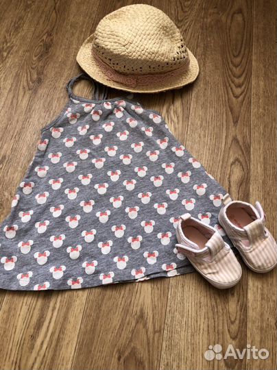 Продам пакет вещей на девочку до года