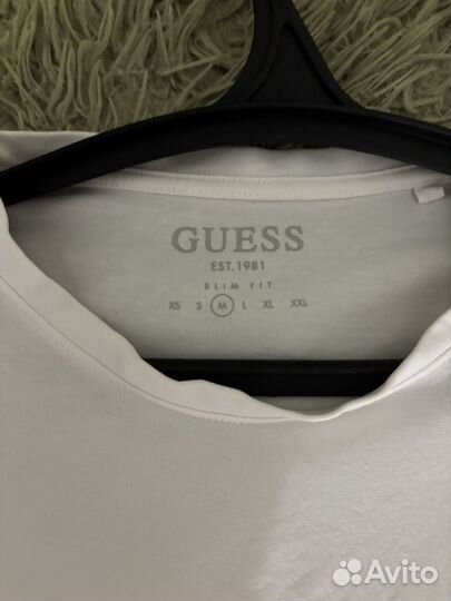 Guess лонгслив базовый