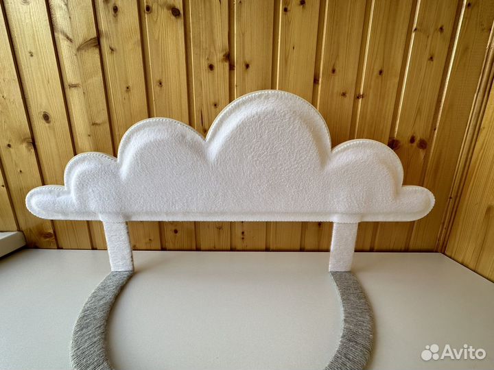 Бортик на кровать облачко