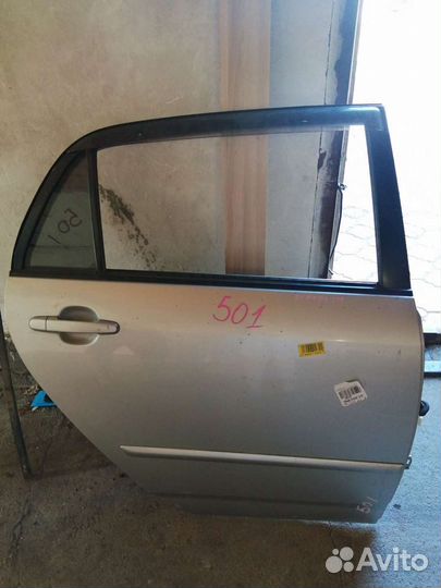 Дверь Toyota Corolla Runx