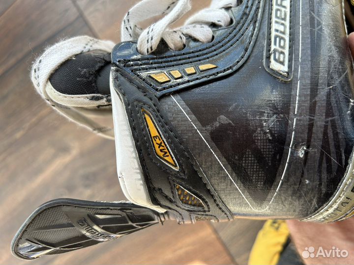 Коньки хоккейные