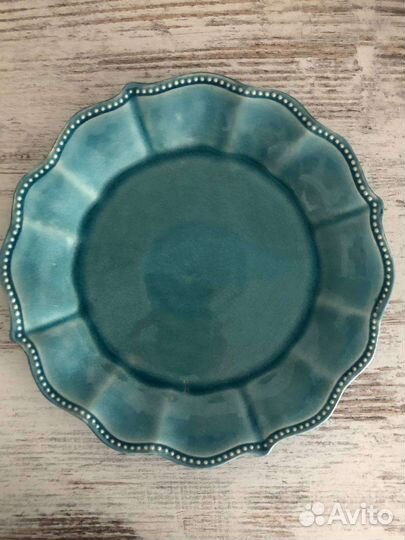 Тарелки разные