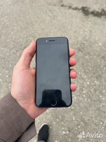 iPhone 7, 128 ГБ