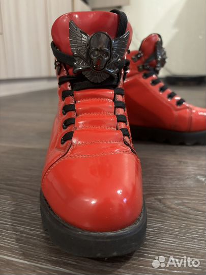 Кроссовки женские 36 размер бу