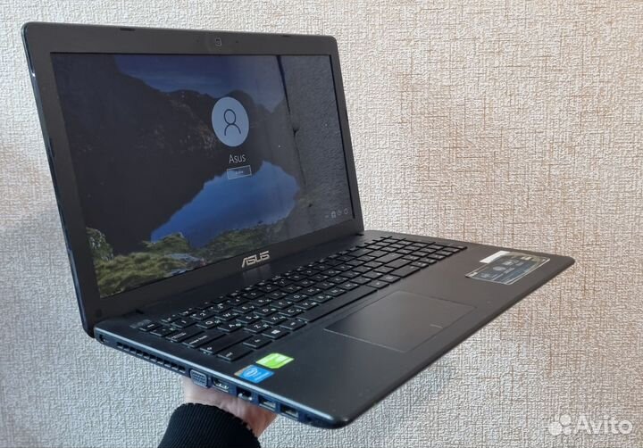 Asus N3540/GT 920M/4gb/128GB SSD/320gb hdd