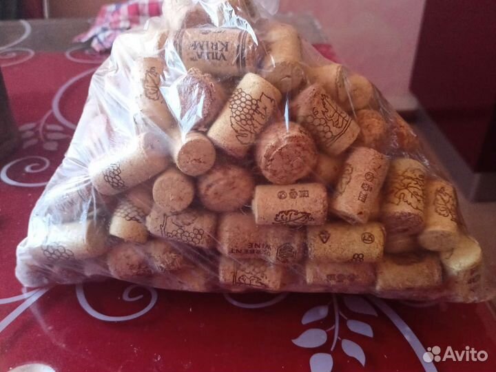 Пробки от вина и шампанского