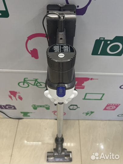 Вертикальный пылесос Dyson DC 45