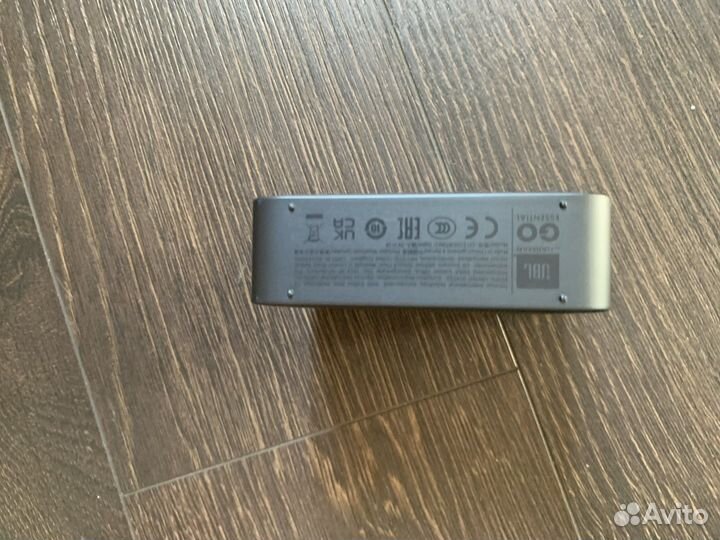 Колонка jbl go essential