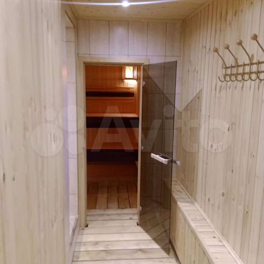 Дом 250 м² на участке 10 сот.