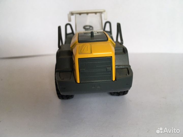 Каток асфальтоукладчик Somsv Construction