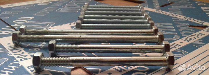 Болты подушек кузова Toyota LC-80 комплектом