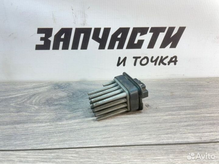 Резистор печки Opel Astra H хетчбек Z16XEP 2006