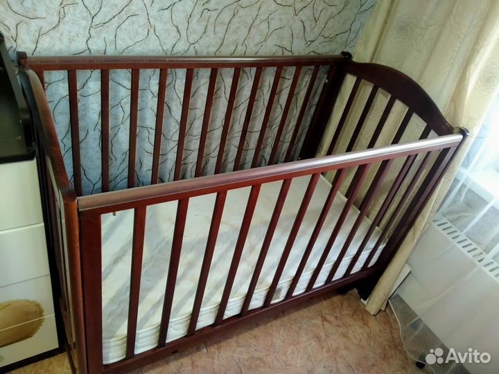 Пеленальный комод детская кровать